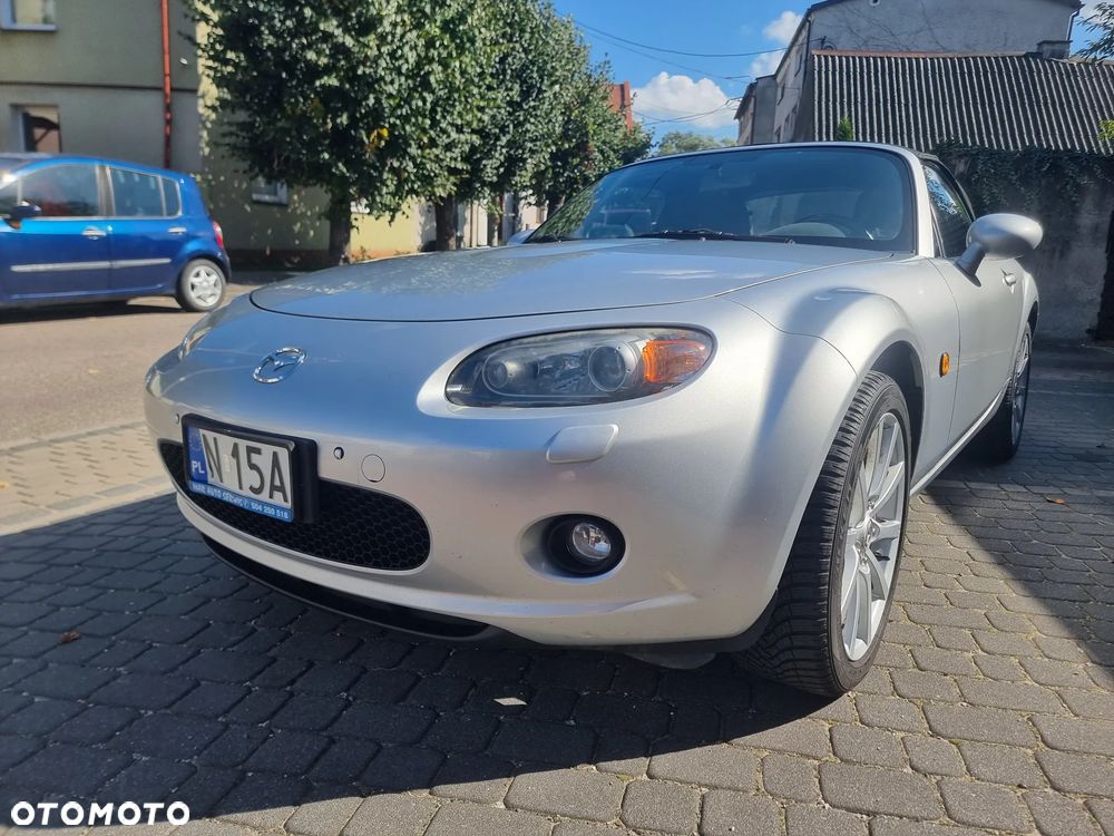 Mazda MX-5 2.0 MZR Sports-Line - 2