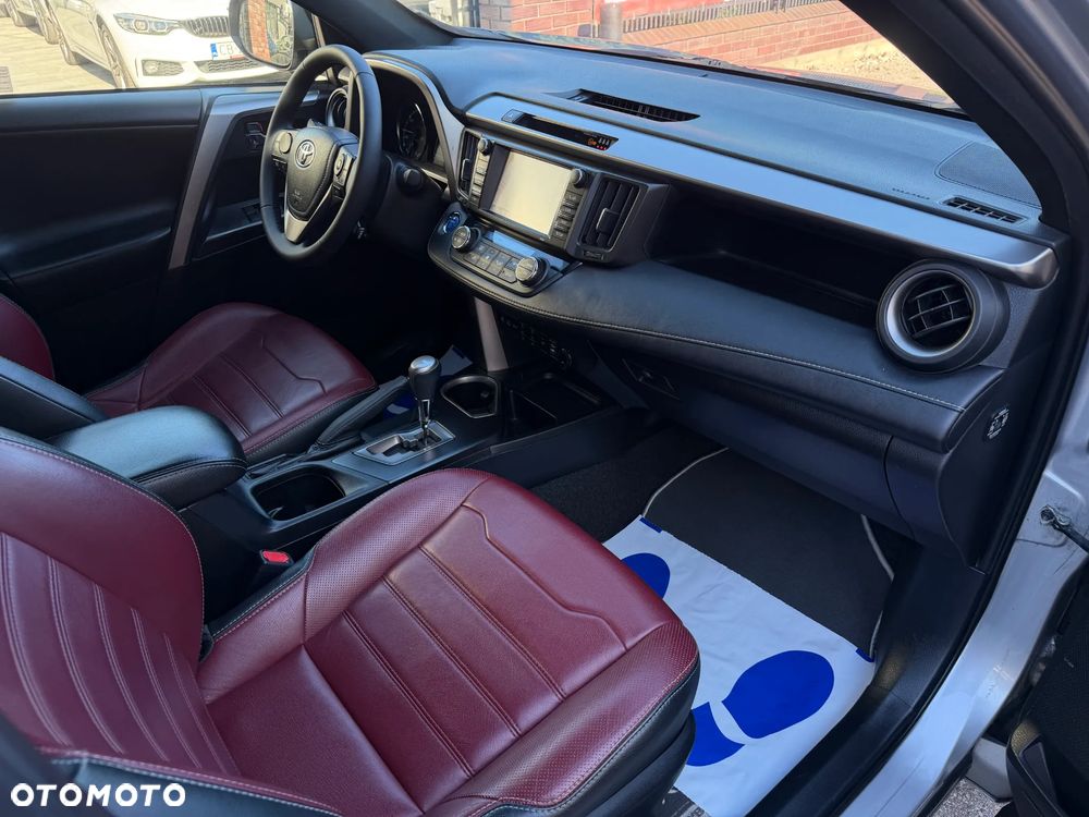 Toyota RAV4 Hybrid Selection 4x2 - 12