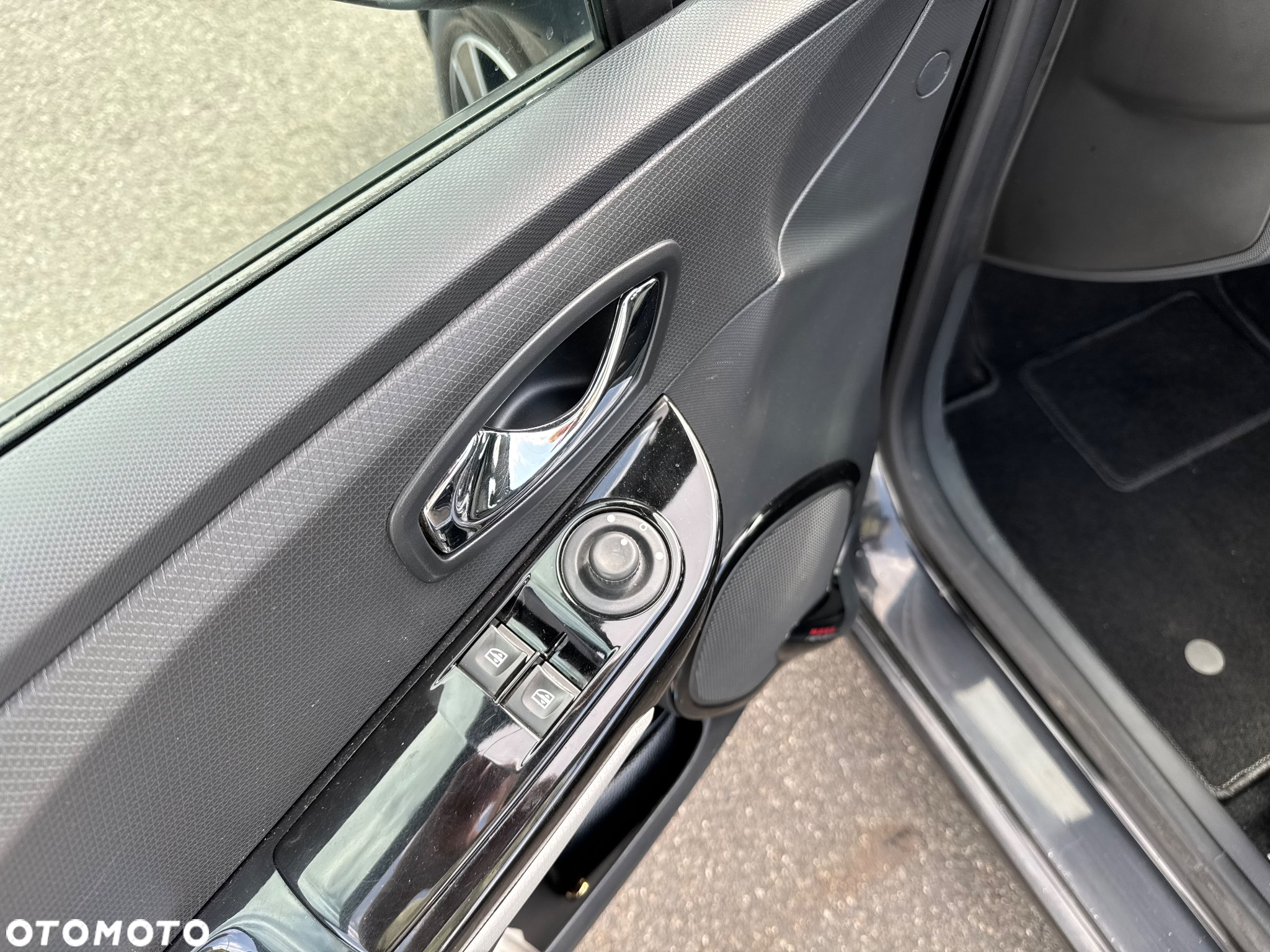 Renault Clio (Energy) dCi 90 Bose Edition - 14
