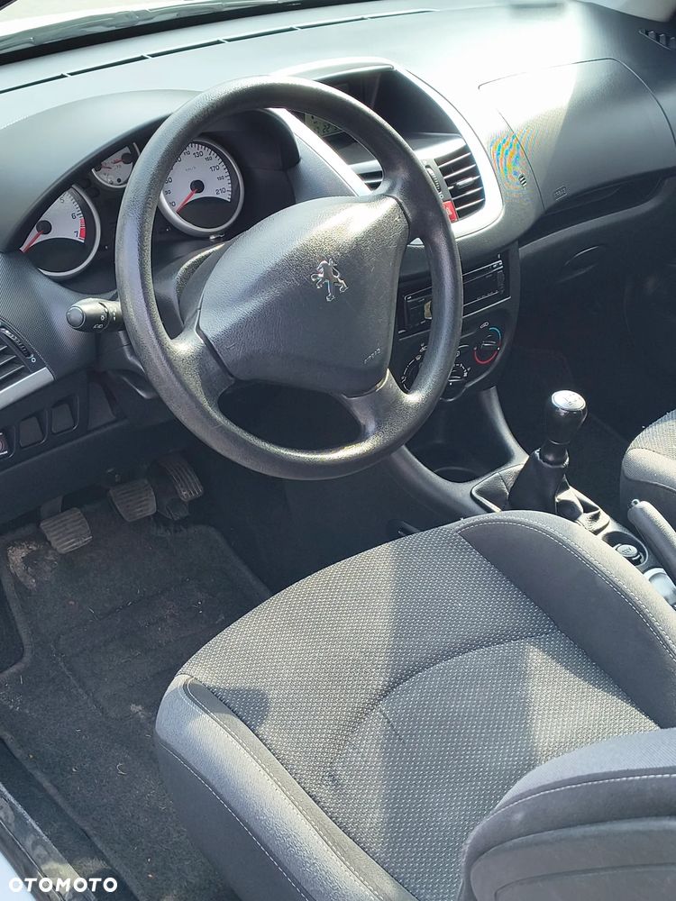 Peugeot 206 plus 60 - 11