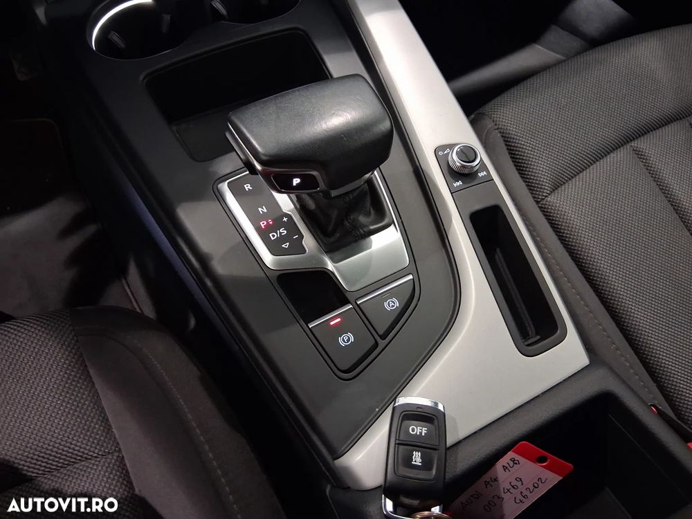 Audi A4 35 TFSI S tronic advanced - 19