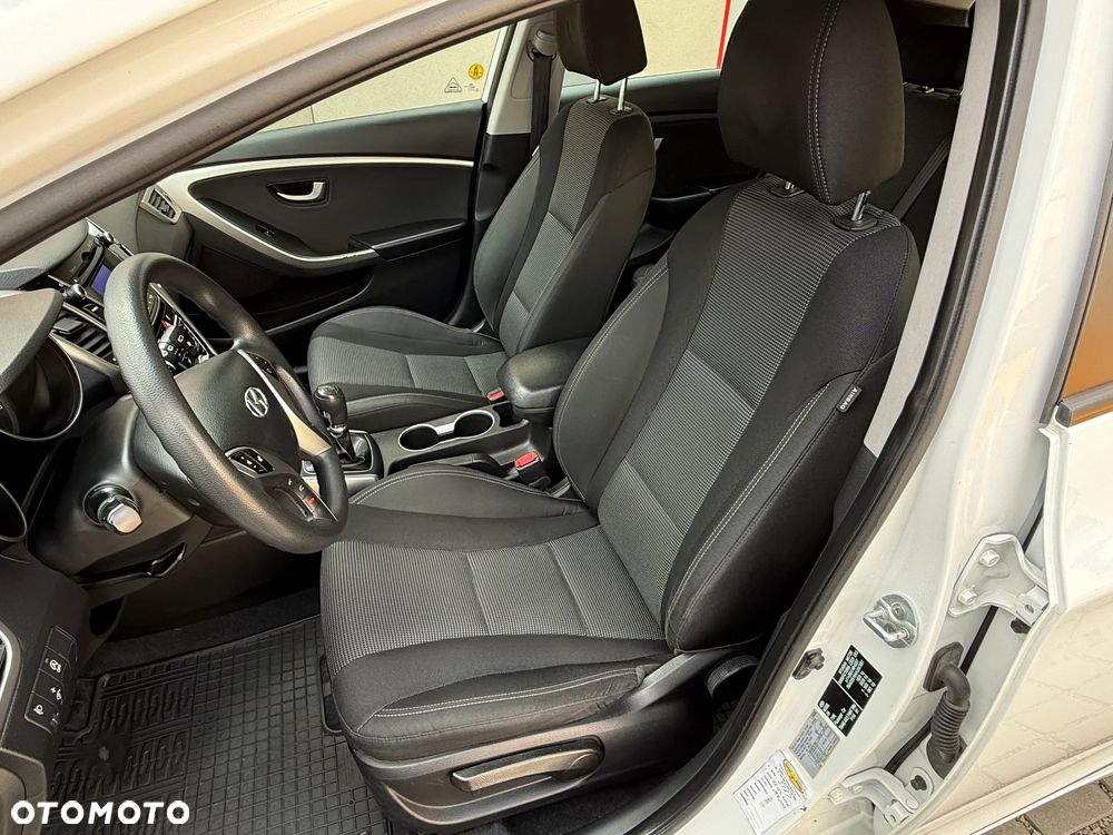 Hyundai i30 1.4 Comfort - 8