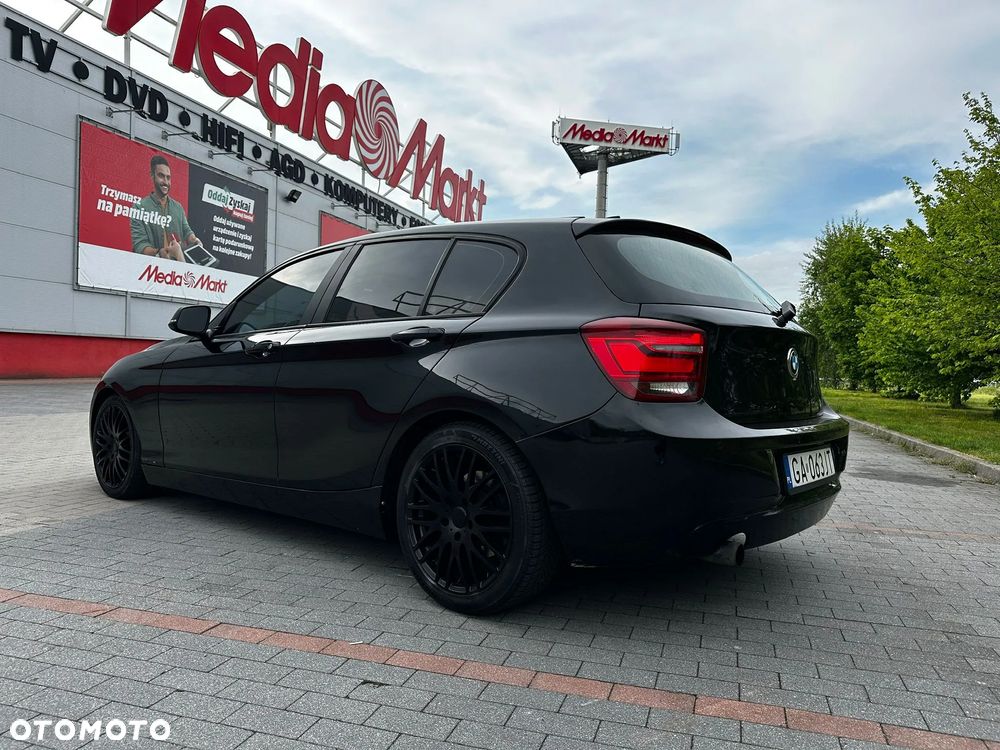 BMW Seria 1 116d EfficientDynamics Sport Line - 7
