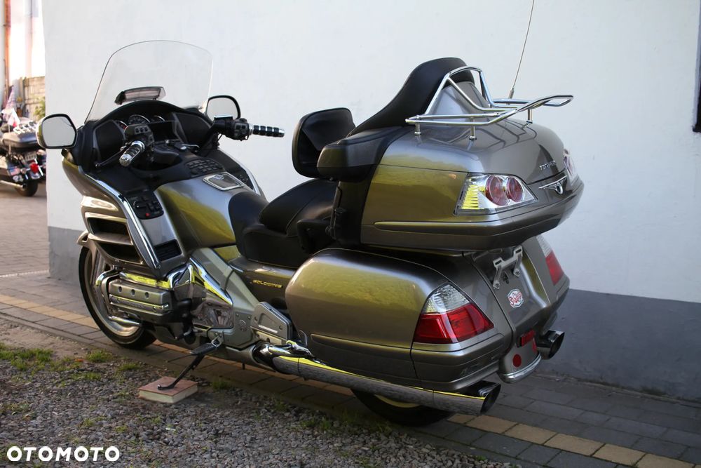 Honda GL - 4