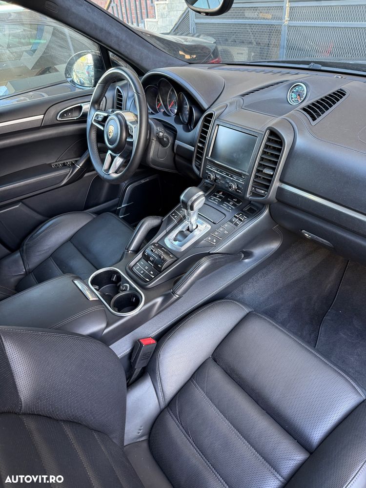 Porsche Cayenne Turbo S Tiptronic S - 7