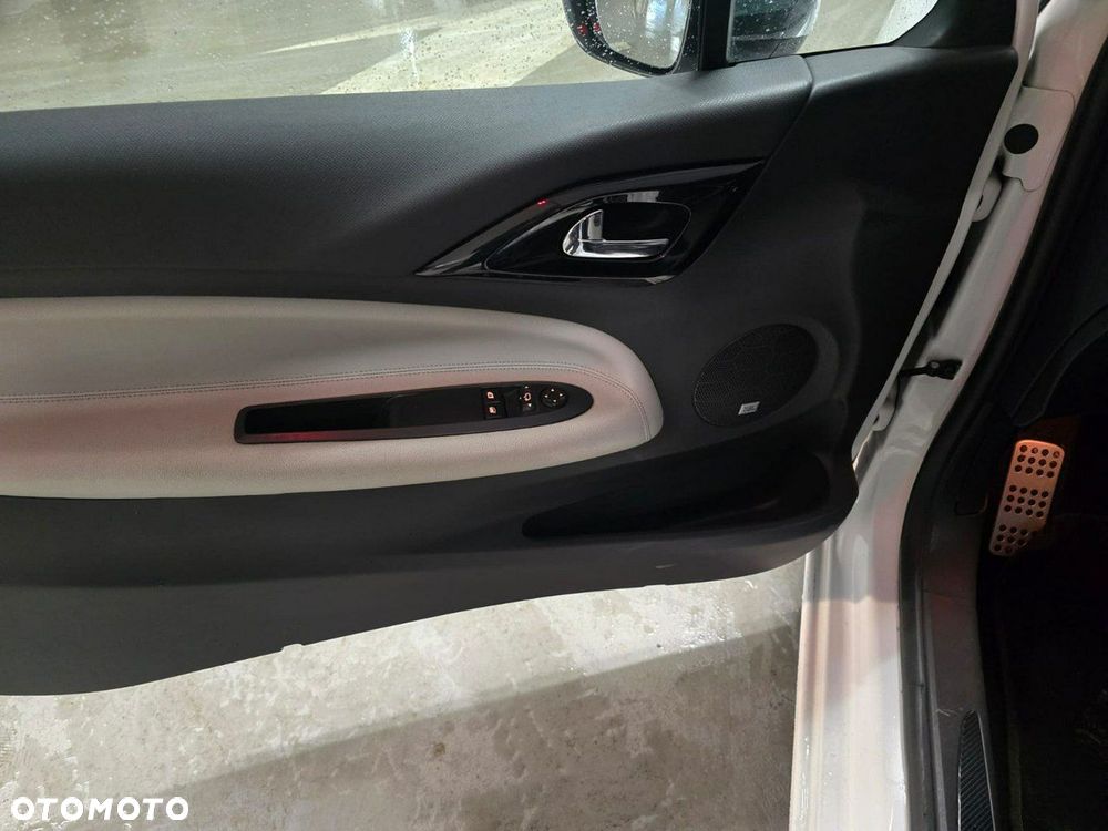 Citroën DS3 1.6 THP SportChic - 21