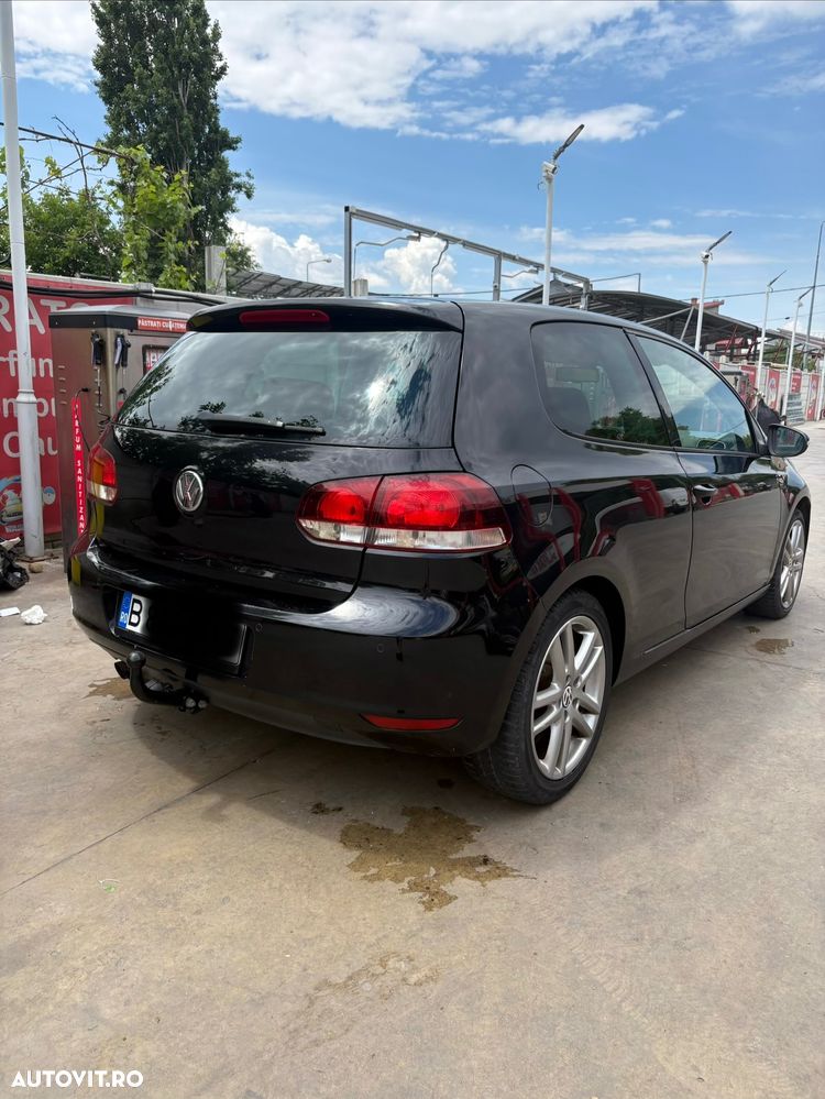 VOLKSWAGEN Golf 2010 — imagine 4