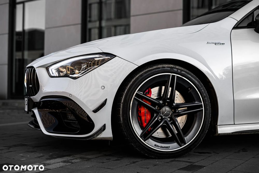 Mercedes-Benz CLA - 35