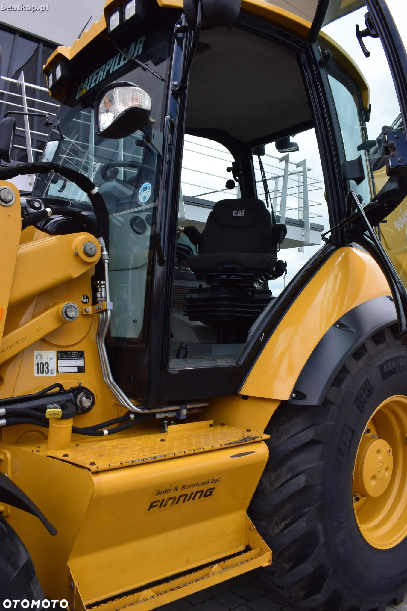 Caterpillar CAT 432E Premier - 23