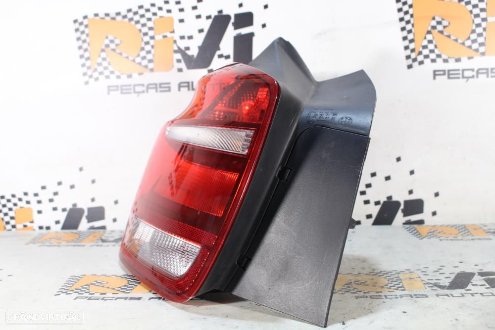 Farolim Esquerdo Bmw 1 (F20)  Farolim Esquerdo Bmw Serie 1 F20 / F21 - 2