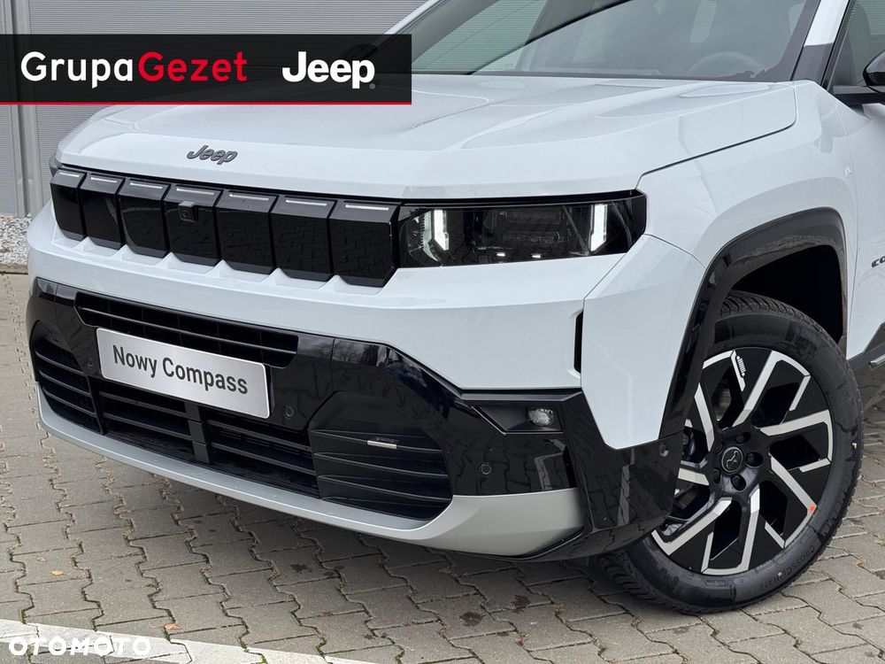 Jeep Compass - 27