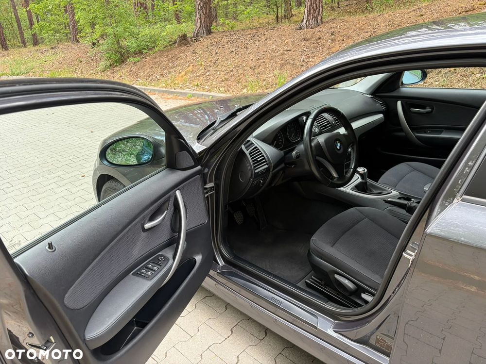 BMW Seria 1 116i - 12