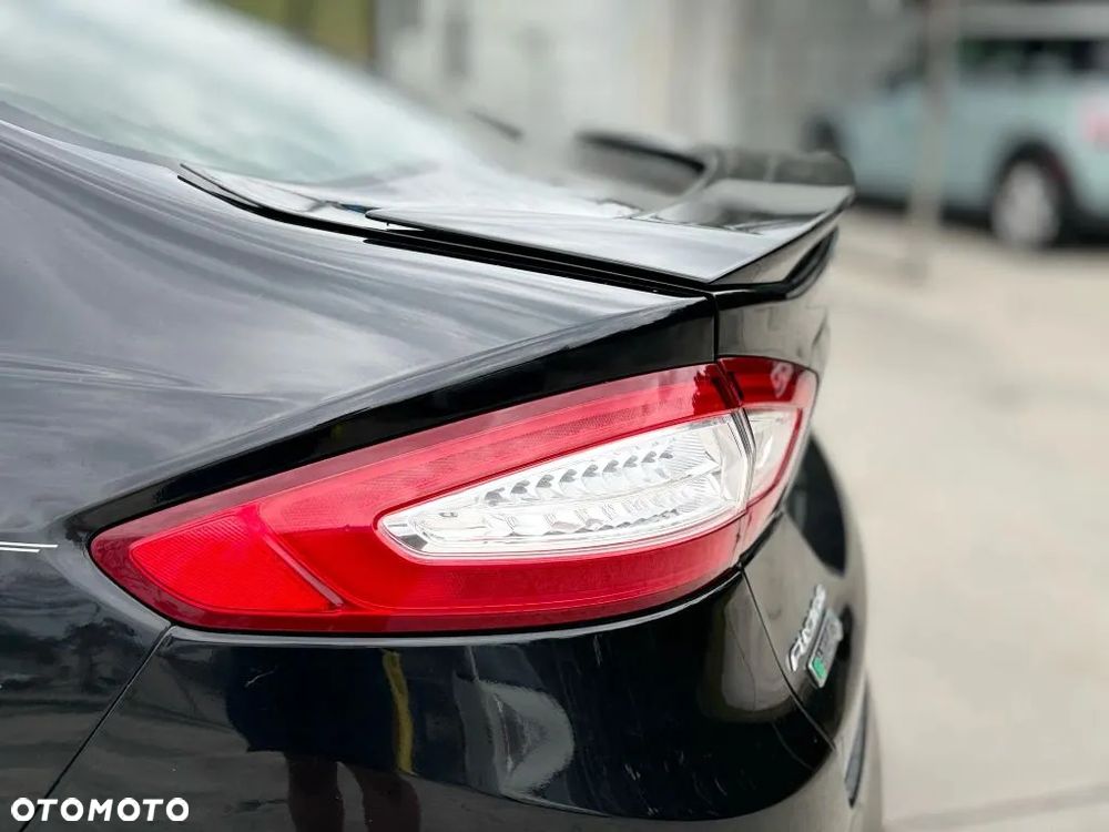 Ford Fusion 2.0 EcoBoost Titanium - 12