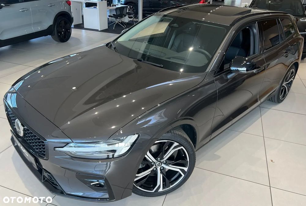 Volvo V60 B4 B DKG Ultimate Dark - 7