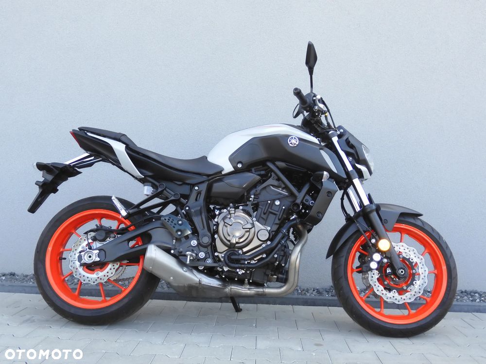 Yamaha MT - 9