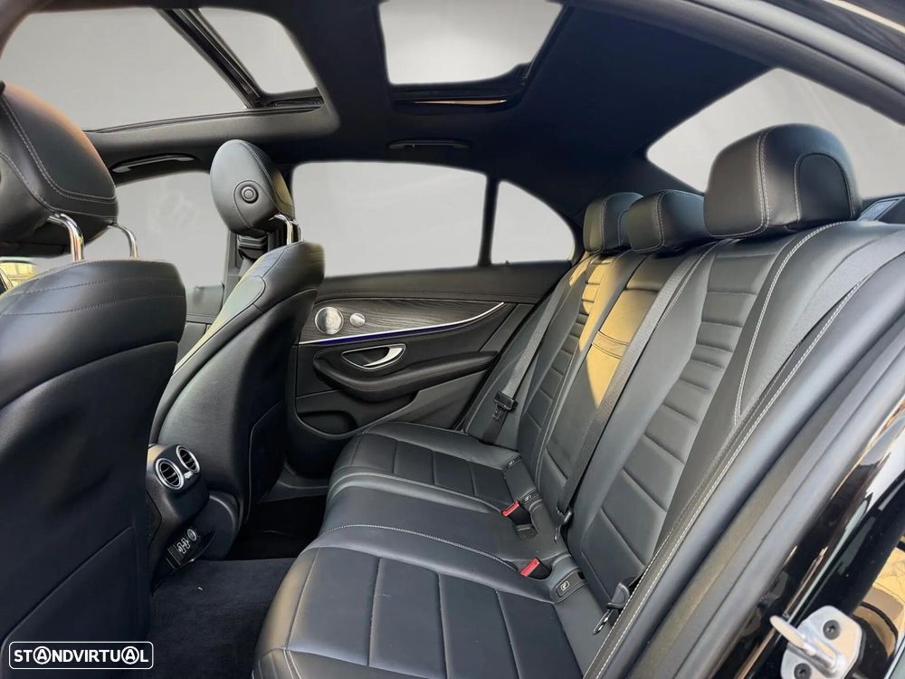 Mercedes-Benz E 300 de AMG Line - 10