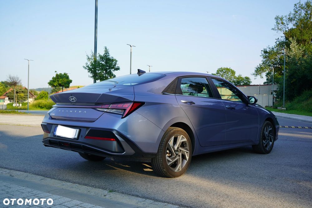 Hyundai Elantra 1.6 Smart CVT - 7