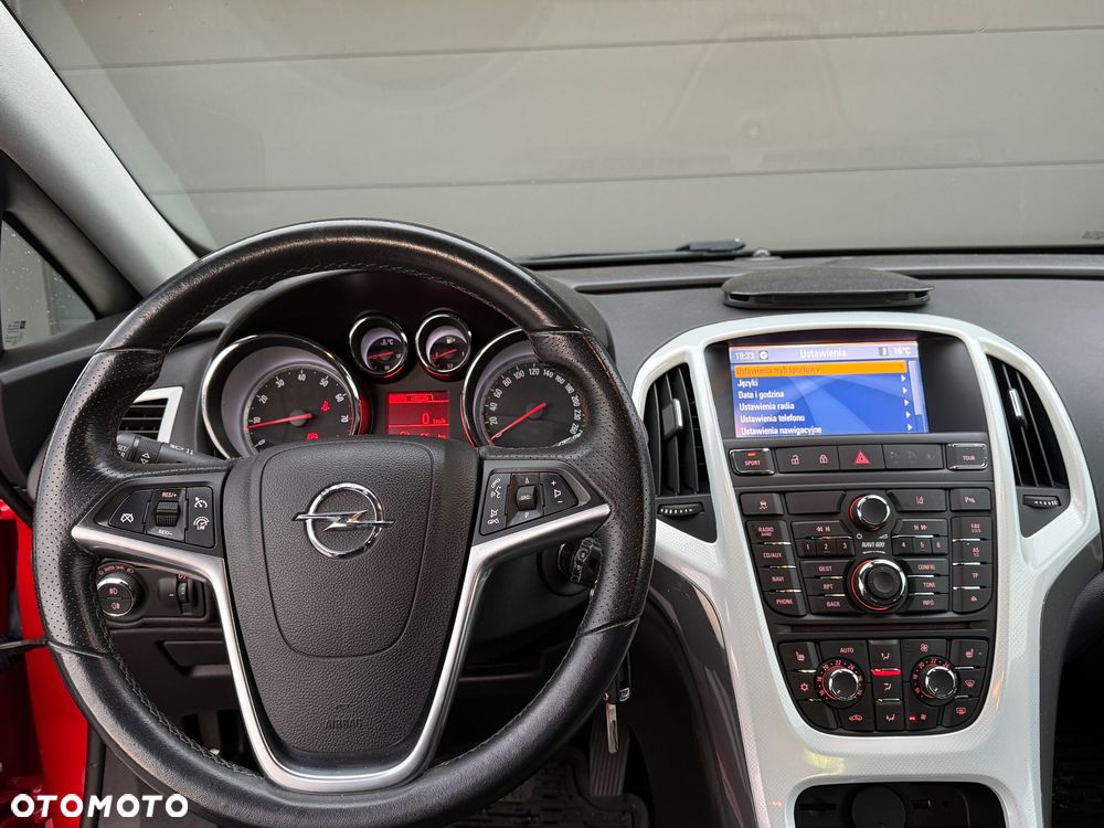 Opel Astra 1.6 Turbo Innovation - 12