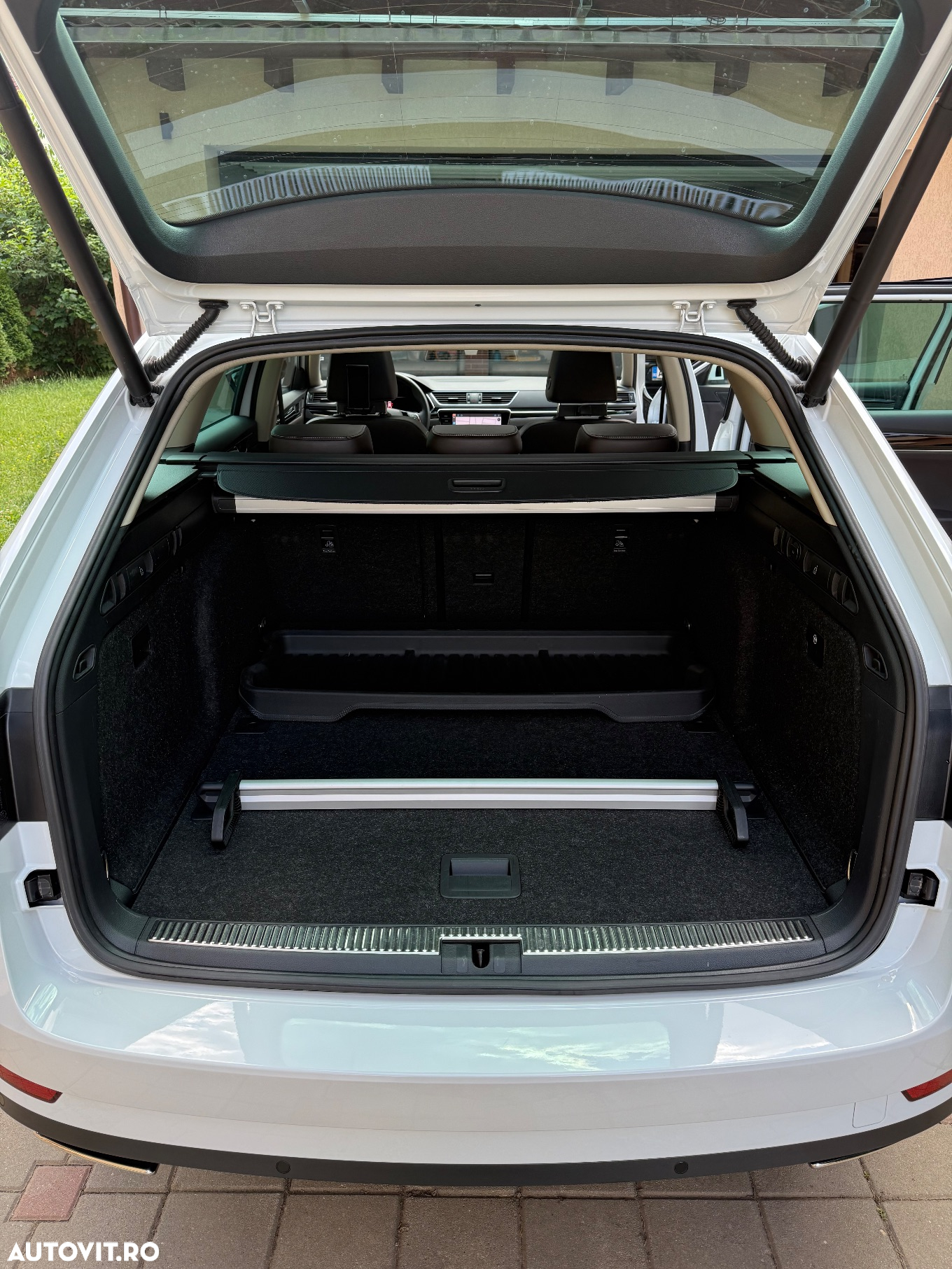 Skoda Superb 2.0 TSI 4X4 DSG Laurin & Klement - 18