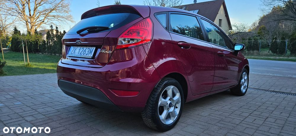 Ford Fiesta 1.25 Champions Edition - 9