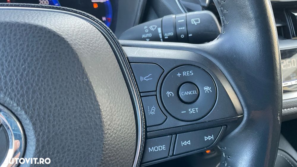 Toyota Corolla 1.8 HSD Exclusive interior Negru - 29