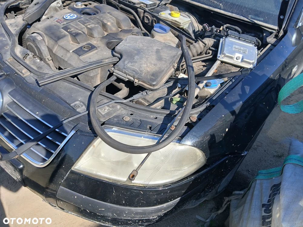 volkswagen passat B5 lift kombi L041 klapa bagażnika zderzak lampa reflektor pas przedni stop lampy - 2