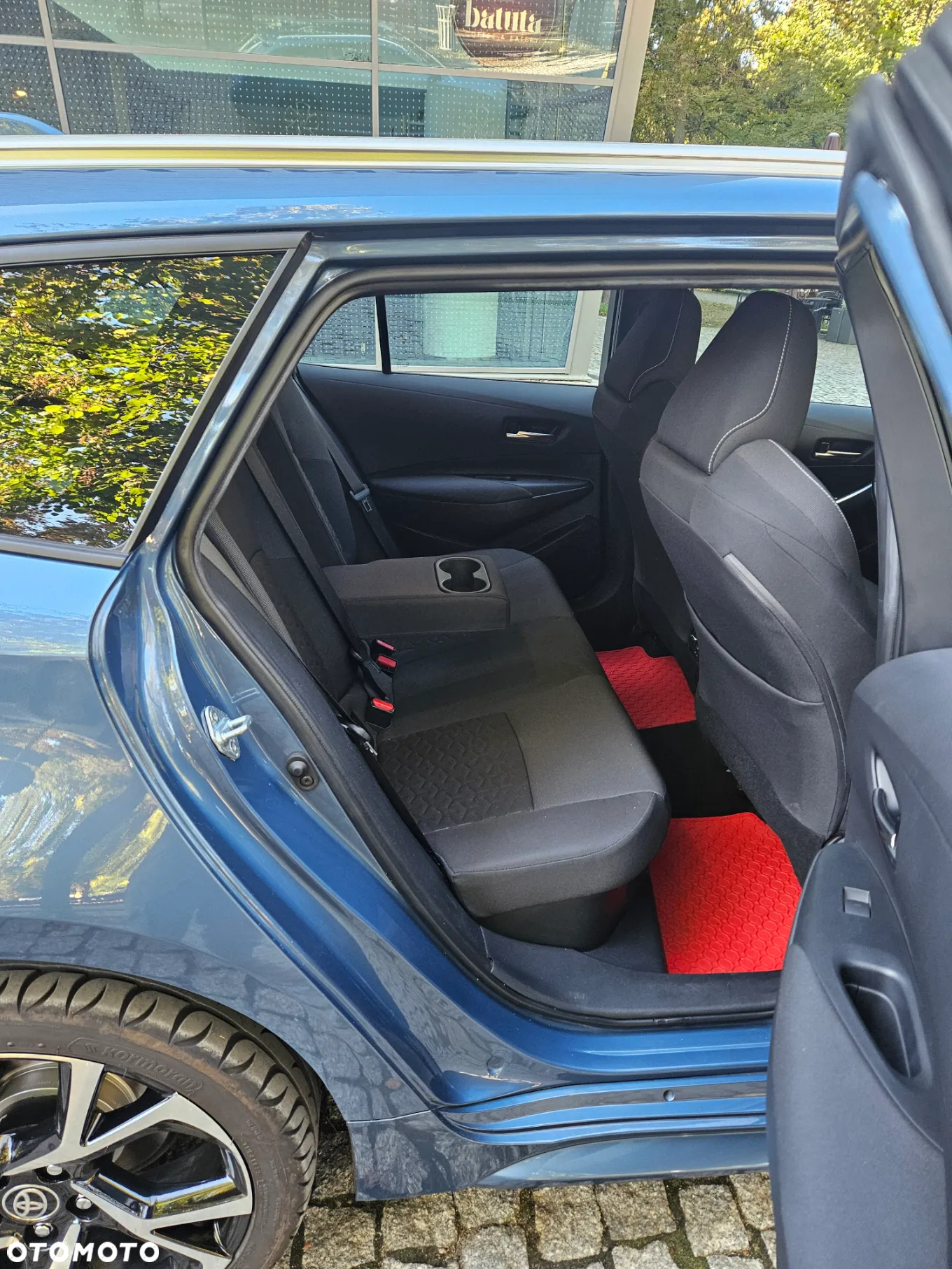 Toyota Corolla 2.0 Hybrid Comfort - 18