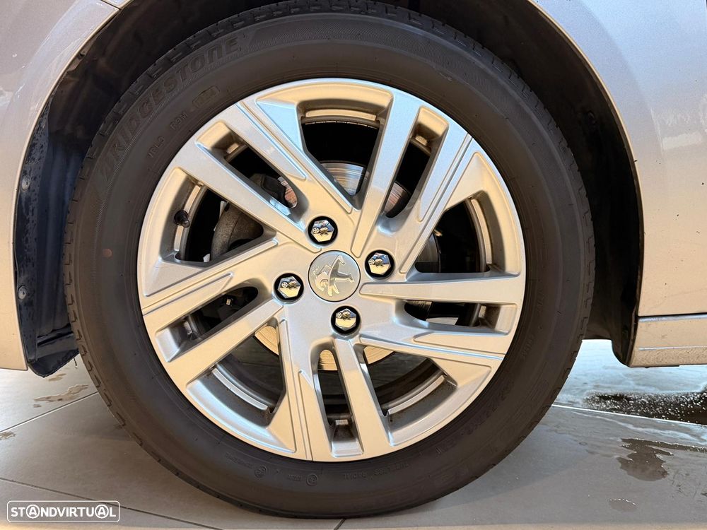 Peugeot 208 1.2 PureTech Active - 7