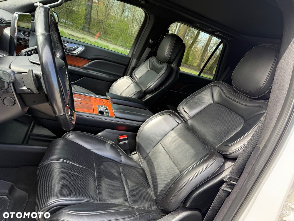 Lincoln Navigator - 31