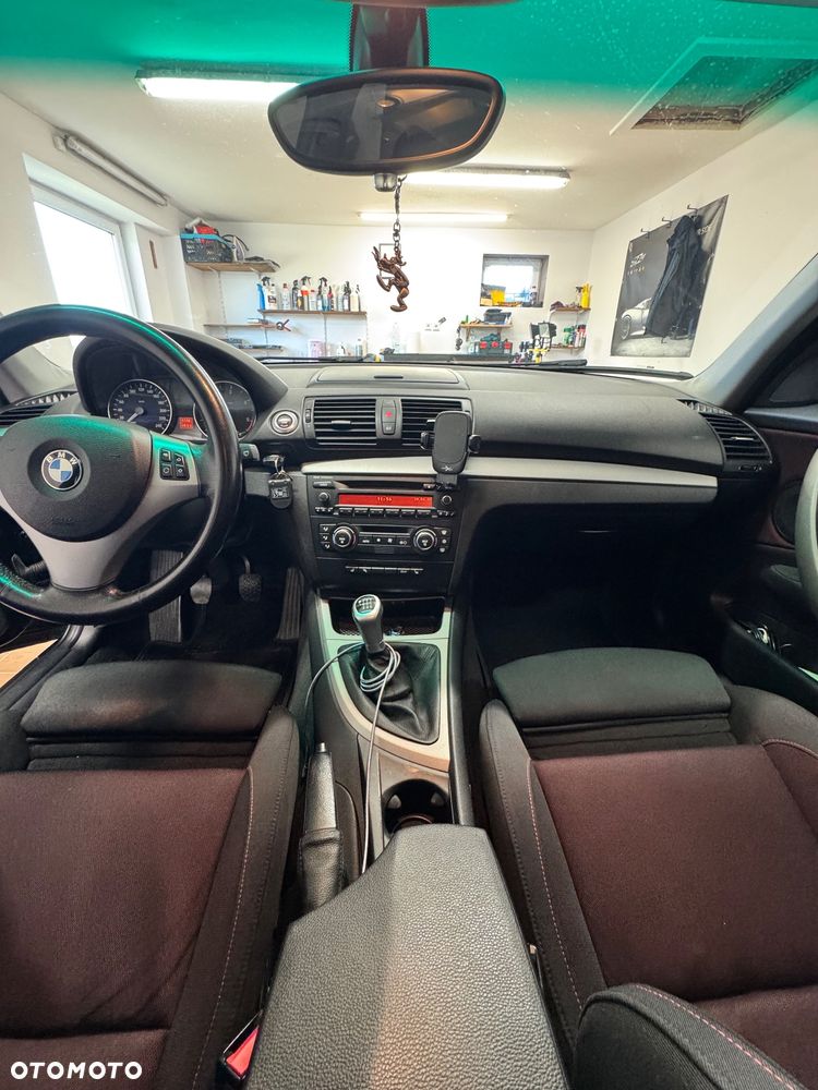 BMW Seria 1 118d - 10