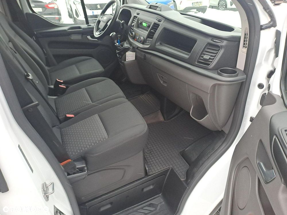 Ford Transit Custom - 11