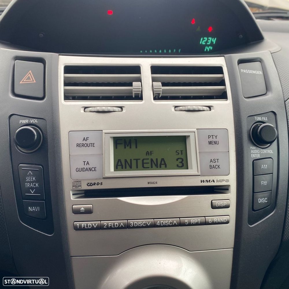 Toyota Yaris 1.0 VVT-i Sol High Pack MMT - 24