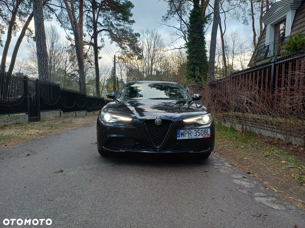 Alfa Romeo Giulia 2.0 Turbo Business - 12