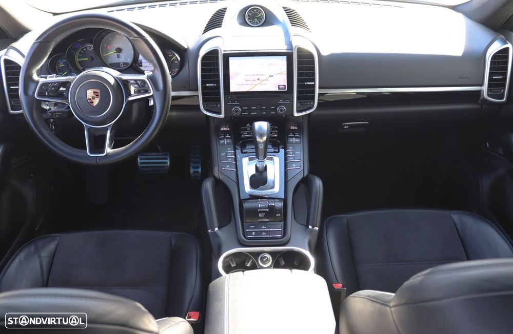 Porsche Cayenne S E-Hybrid Platinum Edition - 41