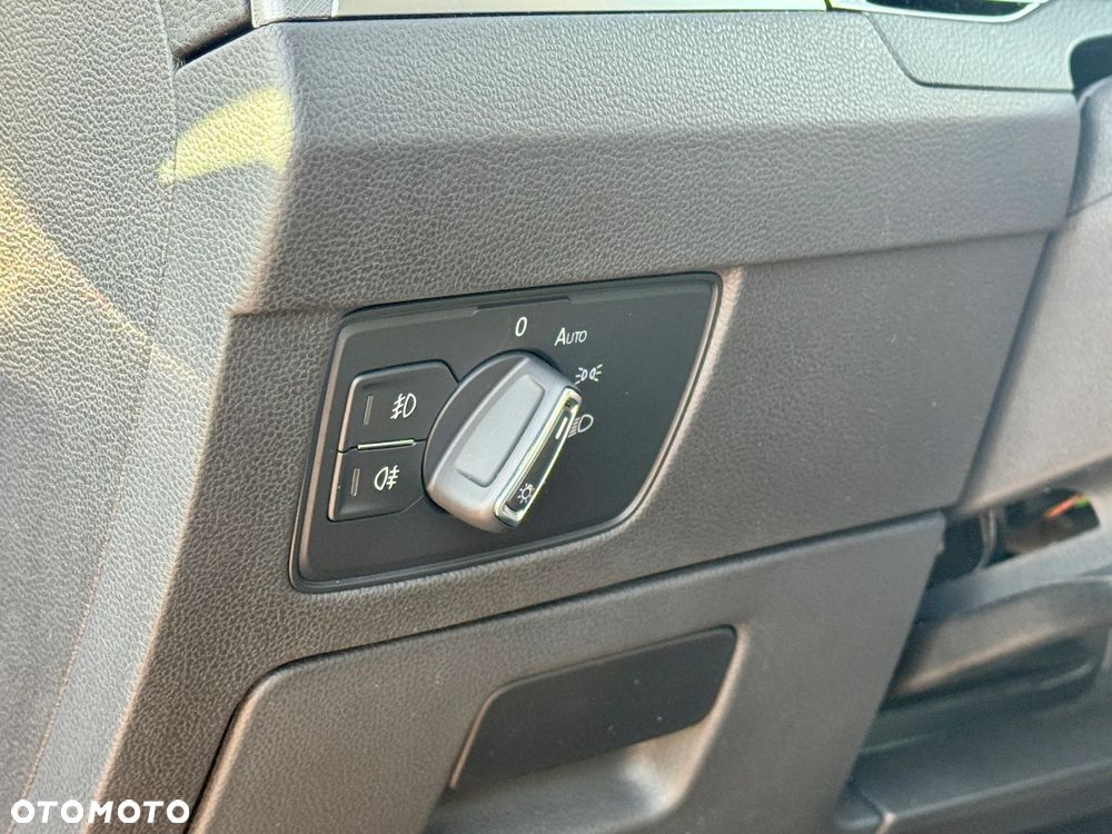 Volkswagen Passat 2.0 TDI SCR DSG - 20