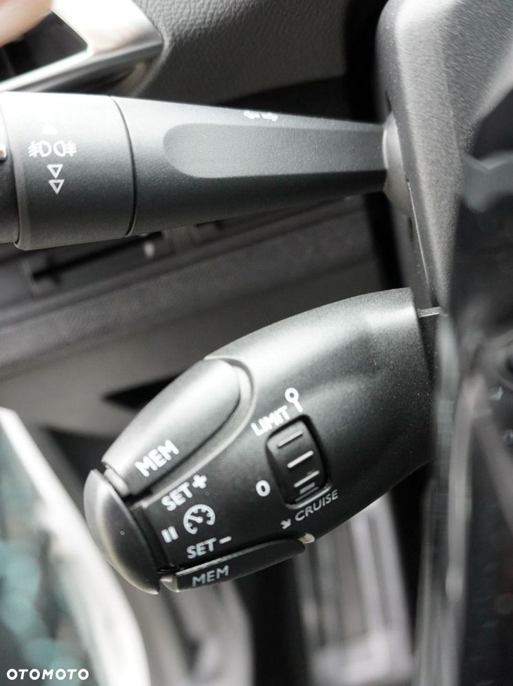 Peugeot 5008 PureTech 130 Crossway - 16
