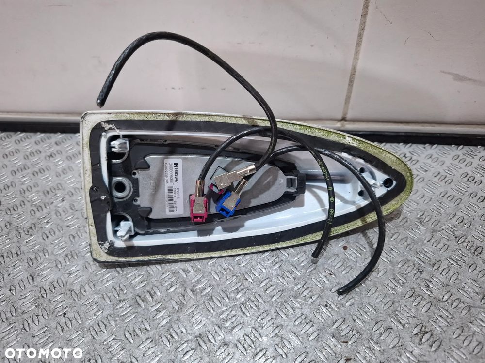Antena gps dachowa rekin BMW X3 F25  2011 rok nr 6950704 - 3