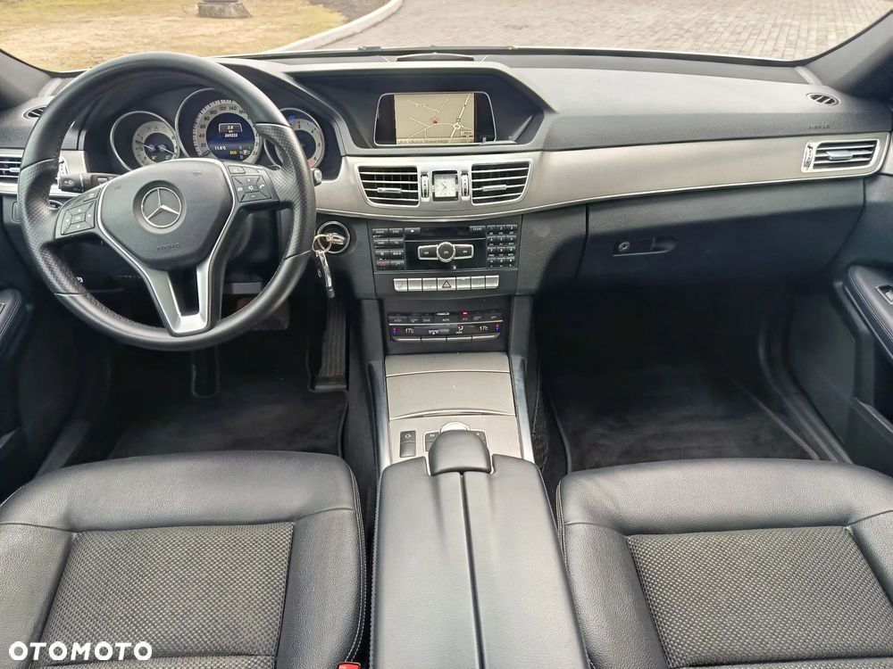 Mercedes-Benz Klasa E 220 CDI 7G-TRONIC Avantgarde - 27