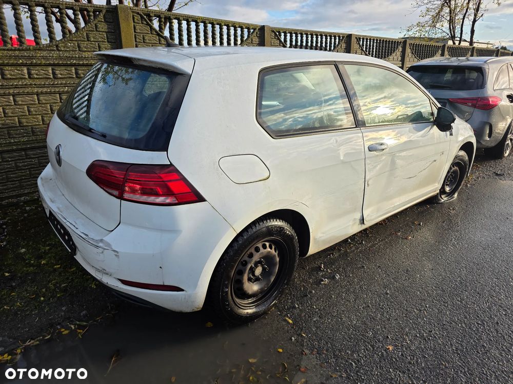 Volkswagen Golf 1.0 TSI DSG Sound - 3
