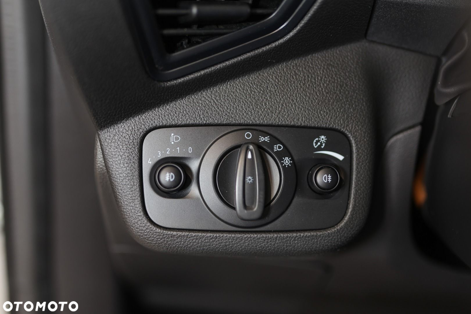 Ford Kuga - 19