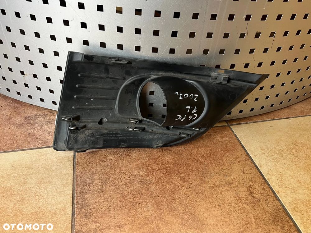 CITROEN C4 PICASSO I 2006- GRAND PICASSO LIFT KRATKA ZDERZAKA HALOGENU LEWA 9680404177 - 2
