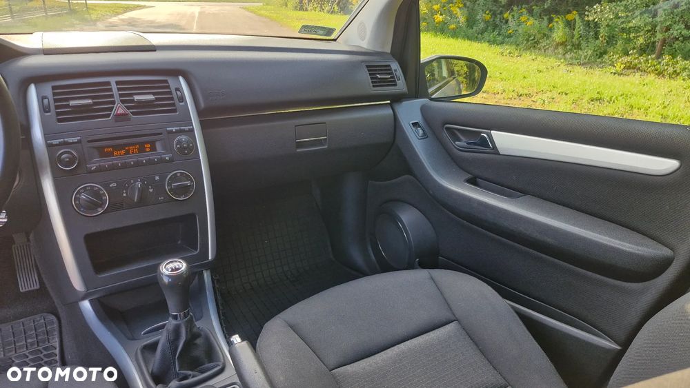 Mercedes-Benz Klasa B 180 CDI - 12