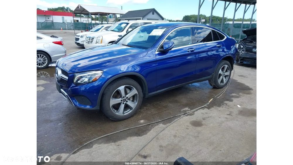 Mercedes-Benz GLC 300 Coupe 4Matic 9G-TRONIC - 2