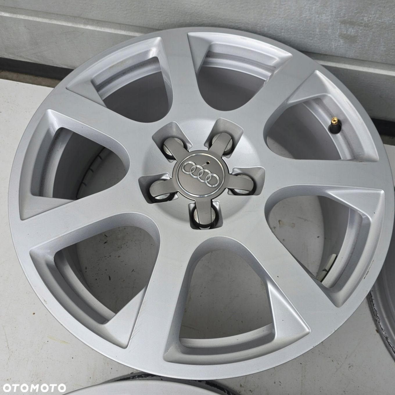 AUDI Q5 A4 B8 B9 A6 C6 A3 17" 5x112 7.0 ET37 4X - 6