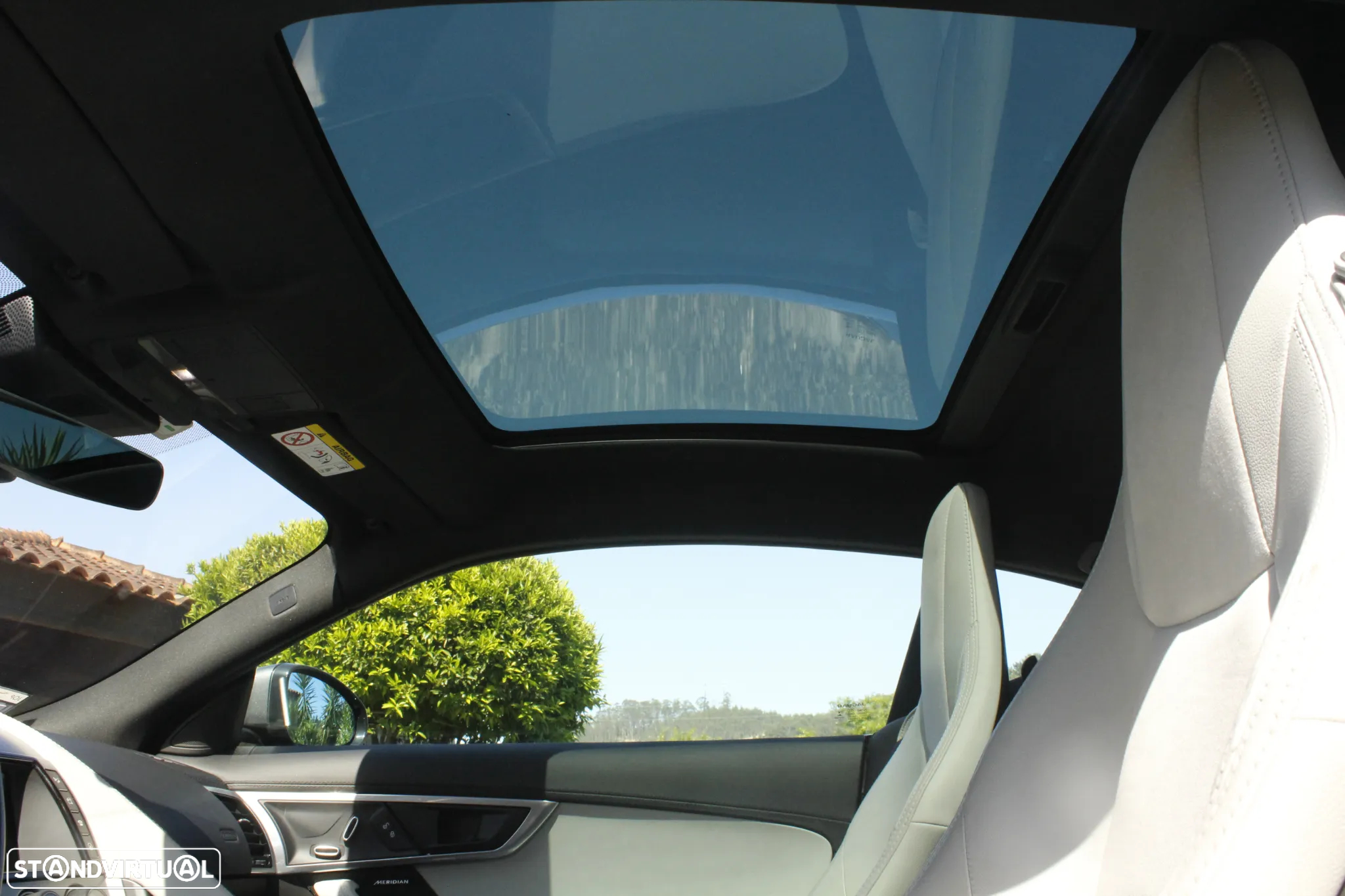 Jaguar F-Type 2.0 i4 R-Dynamic - 29