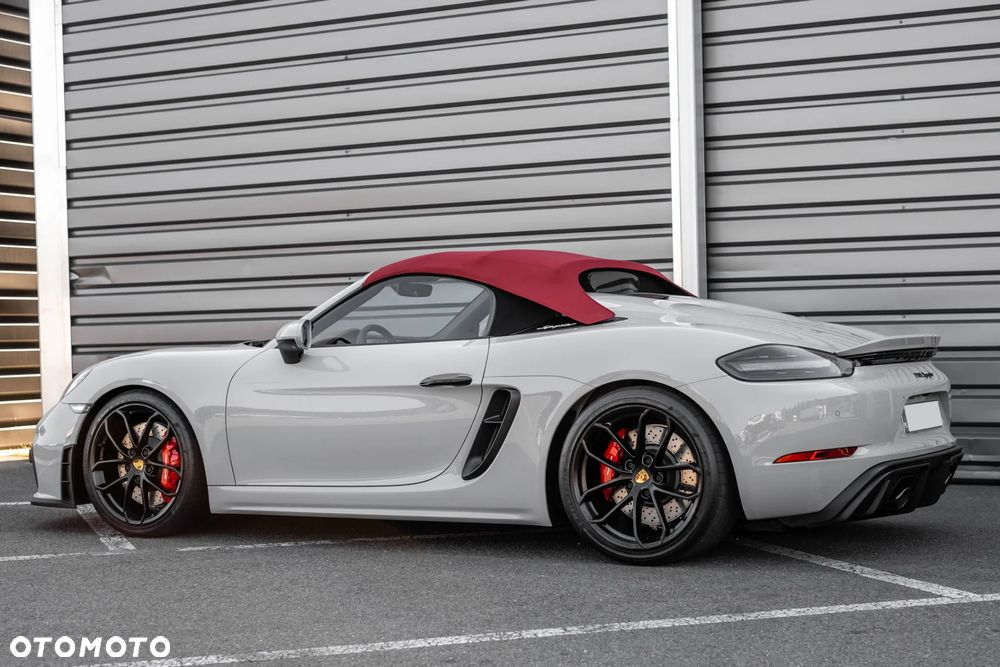 Porsche 718 Boxster Spyder - 5