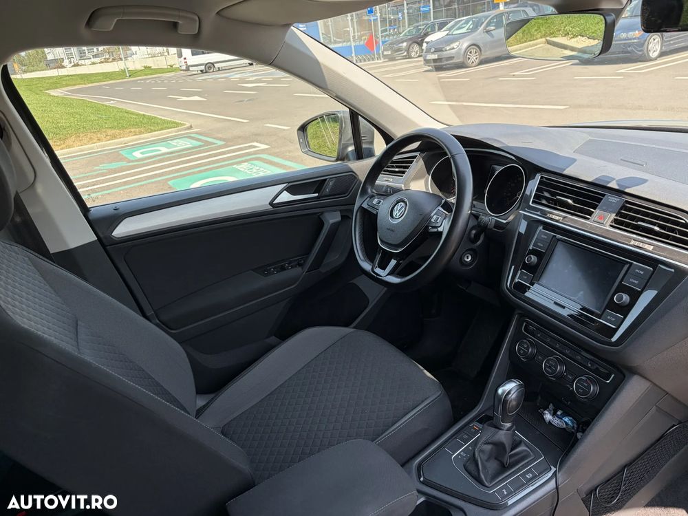 Volkswagen Tiguan - 8