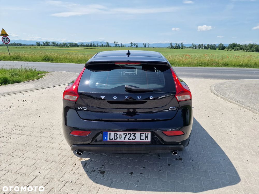 Volvo V40 D3 Geartronic Momentum - 11