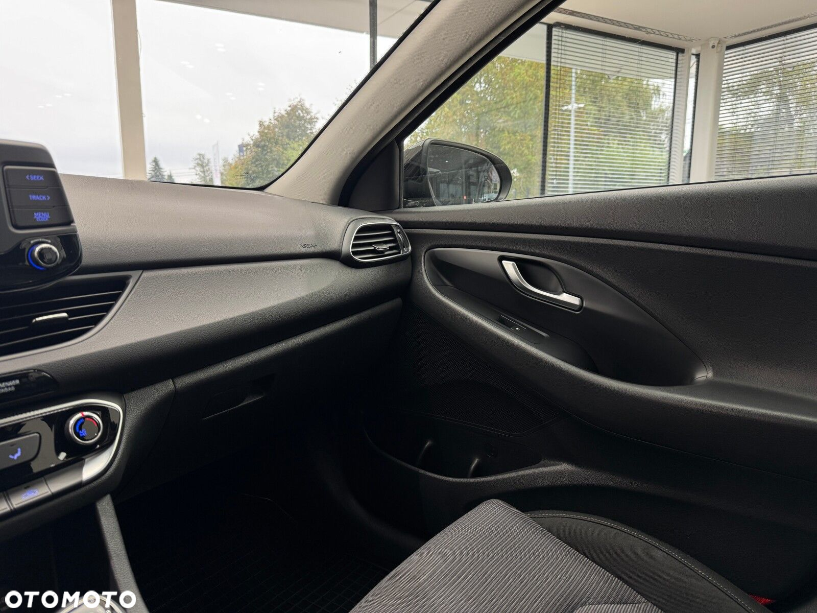 Hyundai i30 1.5 DPI Classic + - 25
