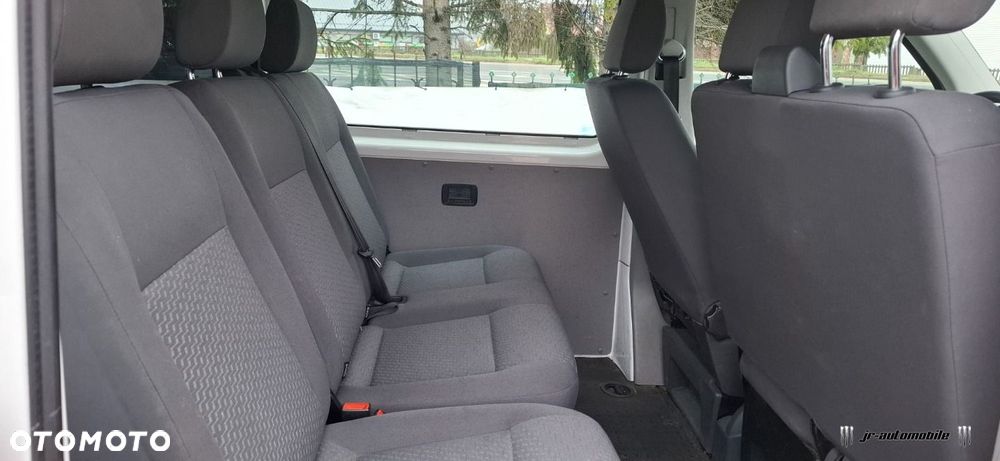 Volkswagen Transporter - 7